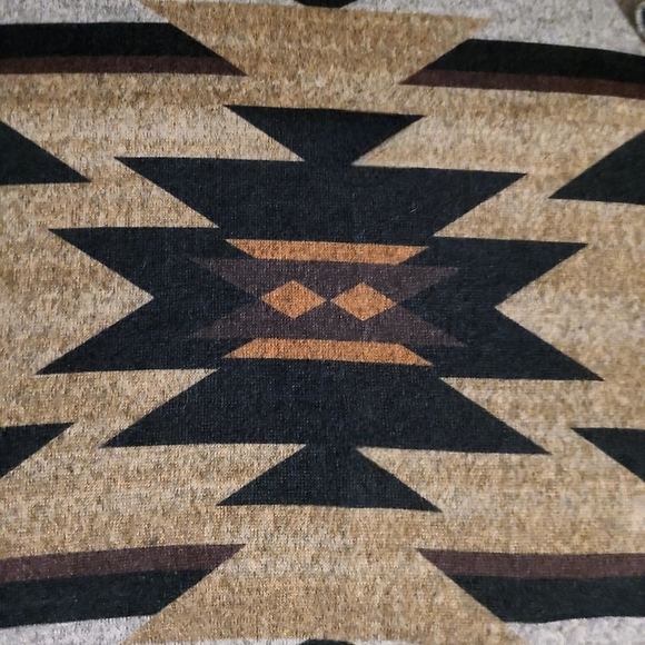 Sweater Cowl Neck Tribal Design Very Soft Lightweight Loose Fit - Picture 4 of 7